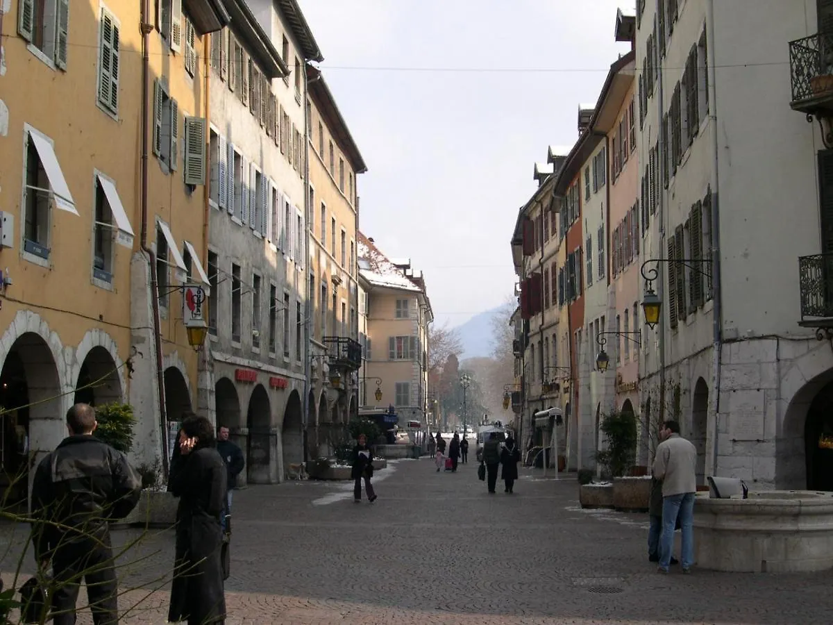 Le Charmant Carnot Annecy